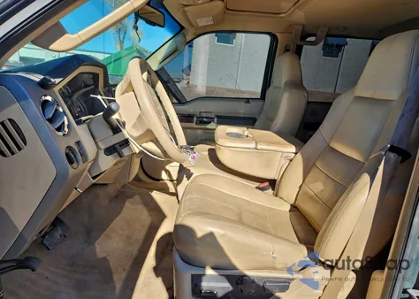 2008 Ford F350 Srw Super Duty from USA, damaged, VIN 1FTSW31R88ED78619